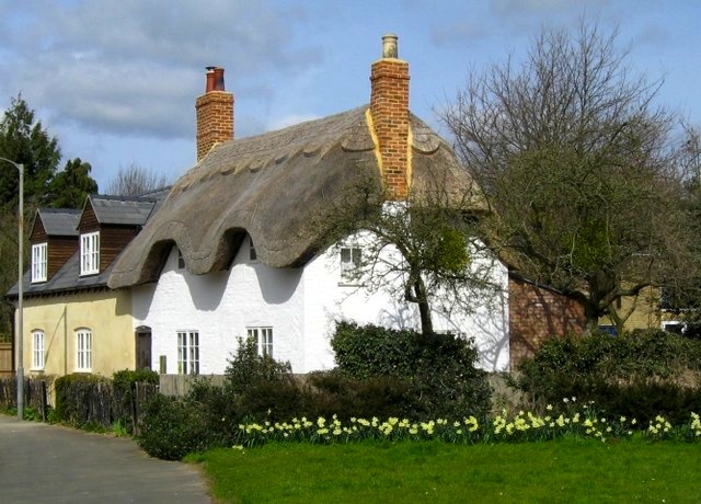 Walton in Buckinghamshire (near Walnut Tree) · © Malcolm Campbell